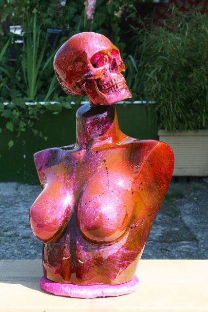 "lady mood"