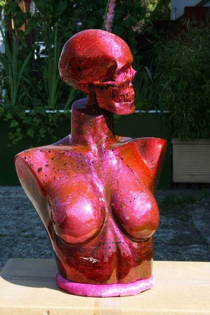 "lady mood"